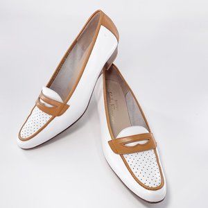 Vntg. SALVATORE FERRAGAMO White Leather Loafers Size 10 Narrow